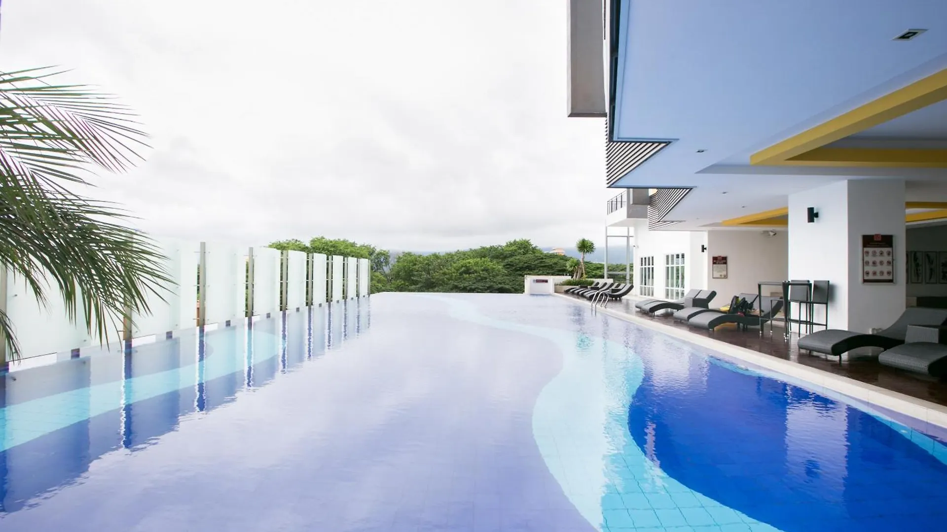 Chic - 4 Bedroom - Projector - Ipoh Town - Sleep8 0*,  Malásia