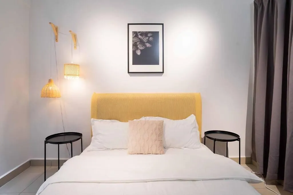 Chic - 4 Bedroom - Projector - Ipoh Town - Sleep8