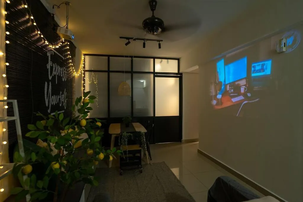 Chic - 4 Bedroom - Projector - Ipoh Town - Sleep8