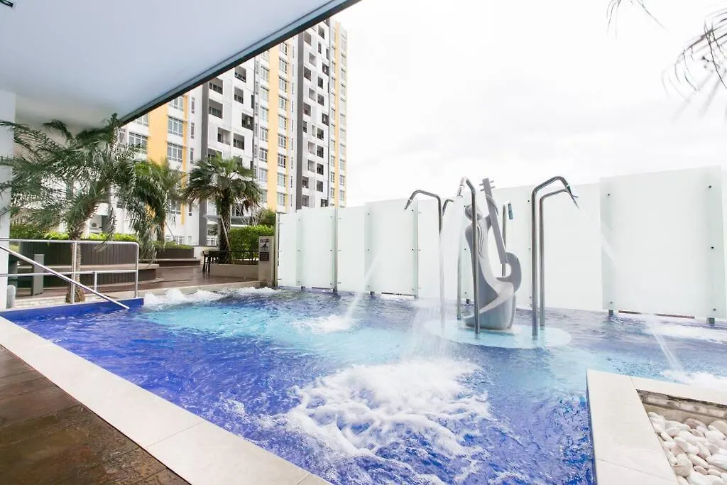 Chic - 4 Bedroom - Projector - Ipoh Town - Sleep8 0*,